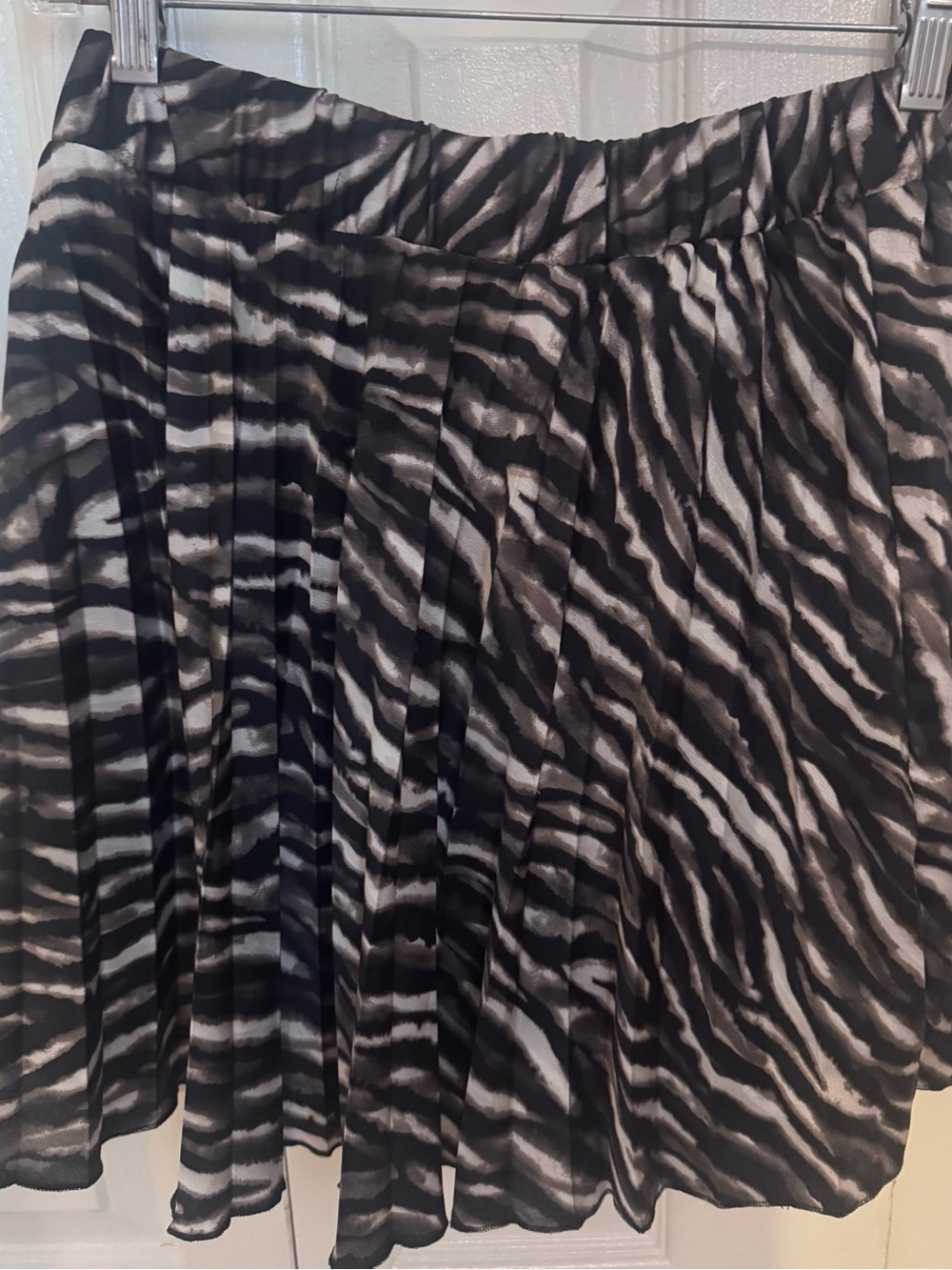 Zara Black and White Zebra-Print Pleated Skirt